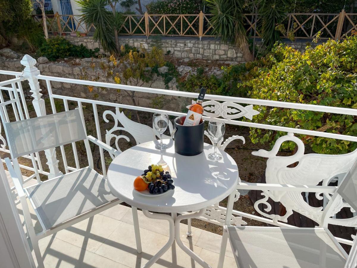 Stratos Hotel Питагорион Экстерьер фото
